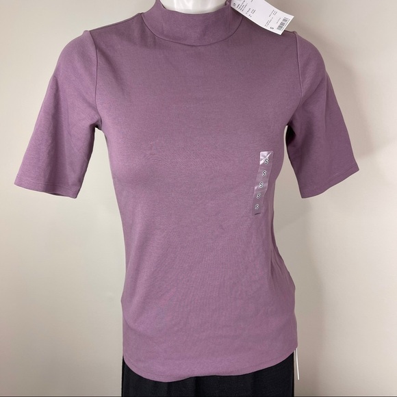 Uniqlo Tops - UNIQLO stretch cotton high neck half sleeve Top S